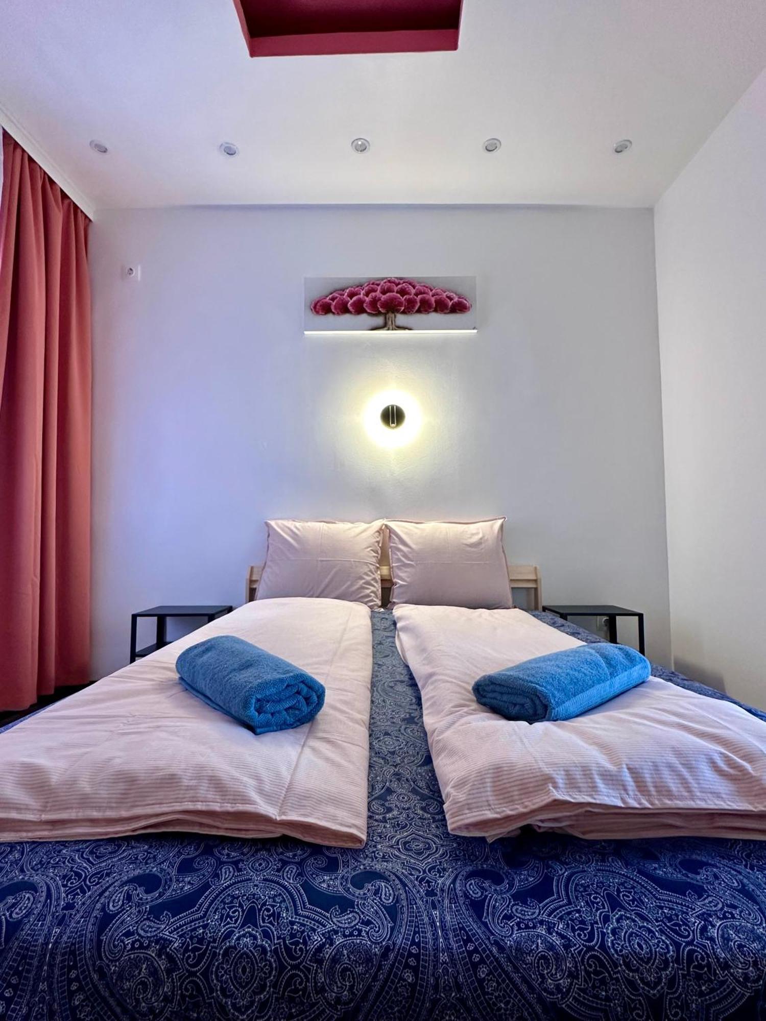 The Rainbow 9 Apartman Szófia Kültér fotó